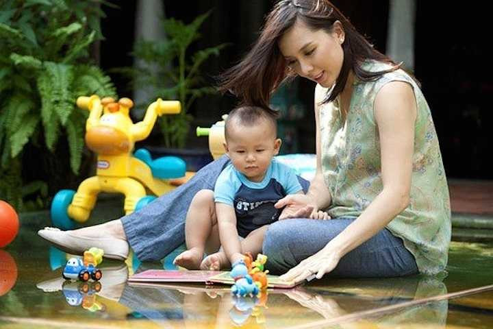 Doanh nhân Nguyễn Quốc Toàn (Tony Toàn) và Á hậu có thể nói là cặp đôi “đũa lệch” cả về chiều cao và tuổi khi chồng thấp hơn về ngoại hình nhưng lại nhiều hơn tới 27 tuổi so với vợ. Kết quả tình yêu của cặp đôi là một bé trai kháu khỉnh. Sau khi kết hôn, Thiên Lý rút khỏi giới showbiz và tập trung vào công việc kinh doanh.