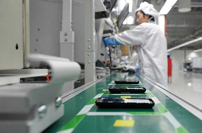 Điện thoại và linh kiện là mặt hàng đạt doanh thu xuất khẩu cao nhất trong tháng 5, với giá trị gần 10 tỷ USD. 