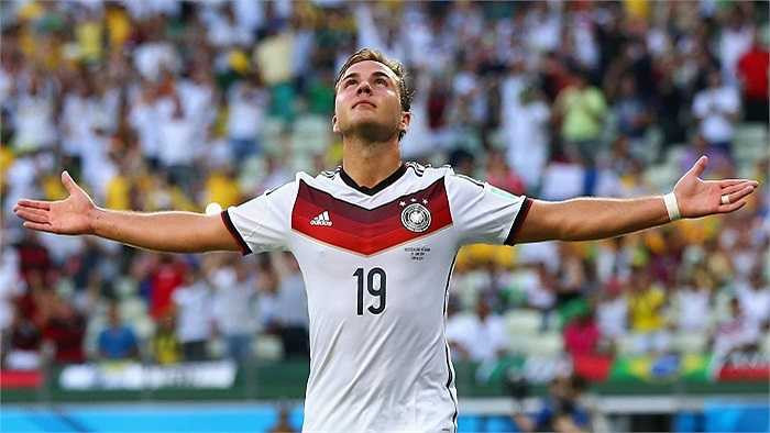 Khởi đầu trận đấu tốt và giành quyền kiểm soát gần như cả trận, nhưng mãi đến phút 51, tuyển Đức mới có bàn thắng mở tỉ số do công của Mario Gotze