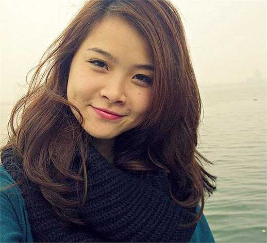 Cô luôn mang lại cho chương trình mình đảm nhiệm sức hút riêng nhờ ngoại hình ưa nhìn, lối nói chuyện duyên dáng.