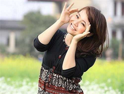 Cô đã có hơn 4 năm dẫn chương trình Thể thao 24/7. Hà bắt đầu làm quen với truyền hình khi dẫn chương trình thiếu nhi trên đài Hà Tây trước đây.