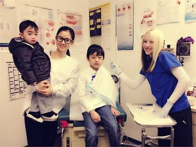 Ngoài ra, cô cũng rất hay tham gia các hoạt động thiện nguyện.