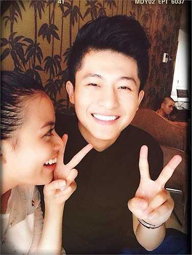 Ở ngoài đời, họ cũng có vô vàn những bức hình 'tự sướng' dễ thương cùng nhau.