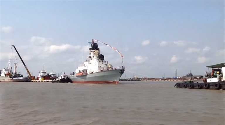 Đại diện nhà máy Ba Son cho biết, trong quá trình thực hiện đóng loạt tàu này, tuy gặp nhiều khó khăn nhưng đơn vị đã tập trung mọi nguồn lực, hoàn thành đúng tiến độ, bảo đảm chất lượng của từng con tàu và cả loạt tàu; thực hiện tốt việc học tập, chuyển giao công nghệ đóng tàu tên lửa hiện đại và chuẩn bị đầy đủ trang thiết bị, vật tư, các điều kiện, yếu tố đảm bảo sản xuất. 