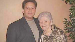 Cụ Nievé và con trai Cụ Nievé và con trai