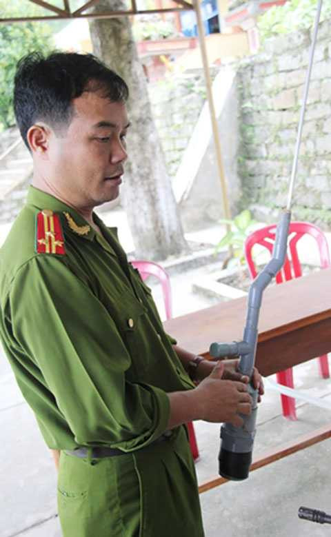 súng tự chế, độc, kỳ lạ, công an, chưa từng thấy, nguy hiểm