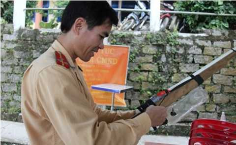 súng tự chế, độc, kỳ lạ, công an, chưa từng thấy, nguy hiểm