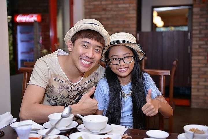 Phương Mỹ Chi gần đây rất thành công với ca khúc Quê em mùa nước lũ đang giành ưu thế tại Bài hát yêu thích