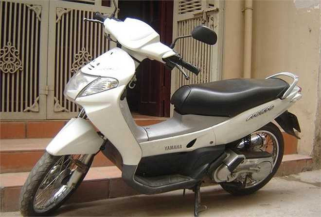 Yamaha Nouvo ra đời năm 2002 mở đầu cho một phân khúc xe tay ga thể thao. Các phiên bản cải tiến của dòng xe này sau đó cũng được người dùng đón nhận nồng nhiệt.