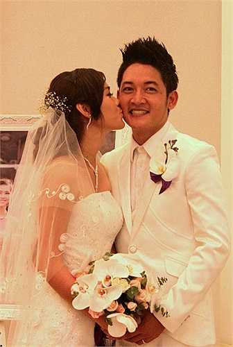 Tuy nhiên, năm 2012, Thành Đạt kết hôn với hot girl Diệp Bảo Ngọc.