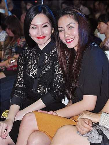 Bộ phim truyền hình dài tập Dốc tình có thể xem là xuất phát điểm của Kim Hiền và cô bạn gái thân Tăng Thanh Hà. Khi ấy, Kim Hiền nhận được vai chính, Hà chỉ một vai phụ. Tuy nhiên, tới Hương phù sa, Hà Tăng đã có một 'cú lội ngược dòng'ấn tượng mạnh mẽ với khán giả, hơn hẳn cô bạn Kim Hiền. 10 năm sau, tới thời điểm này, Hà Tăng vẫn ấn tượng hơn bạn thân. Chia sẻ về điều này, Kim Hiền từng nói: 'Cả hai cùng xuất phát nhưng có lẽ chỉ số may mắn của Hà nhiều hơn tôi'.