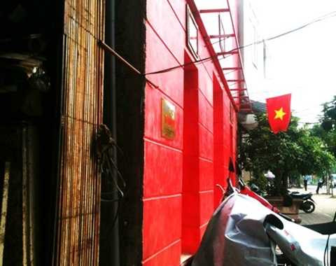 nhà độc, nhà lạ, bí ẩn, nhà lòe loẹt