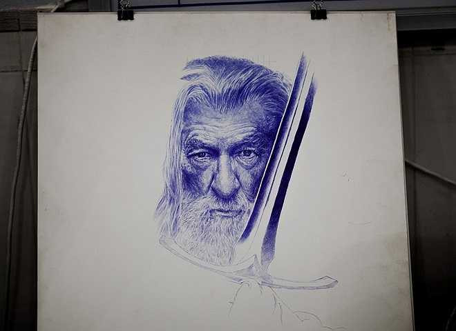 Phần lớn những bức tranh của Bảo đều vẽ theo khổi A3. Một bức tranh hoàn thiện sớm nhất cũng mất 8 tiếng.