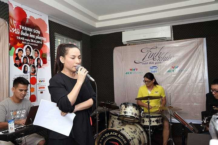 Giọng ca quê hương Phi Nhung sẽ mang khán giả trở lại với cảm giác xao xuyến của tuổi học trò 