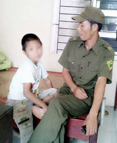 Trò lừa đảo mới: Kịch bản 'bố trói tay, bỏ con trên đê'