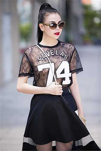 Bên cạnh đó, Trà Ngọc Hằng cũng luôn có quan điểm riêng cho mình trong thời trang. 