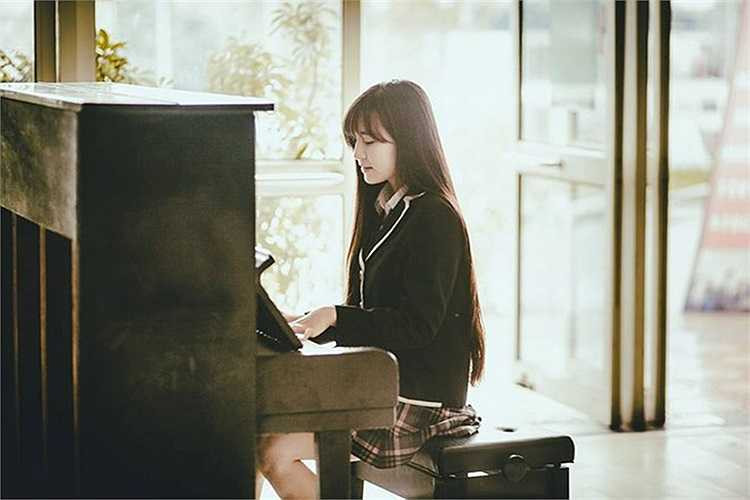 Trong mùa hè này, Mỹ Huyền vừa kết thúc cuộc thi tốt nghiệp THPT. Cô chuẩn bị dự thi vào trường ĐH Mỹ thuật Công nghiệp Hà Nội.