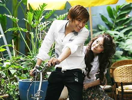 Hợp tác cùng nhau trong Giải cứu thần chết, Chí Thiện, Minh Hằng đã khiến khán giả cười không ngớt với những cảnh quay hài hước, lời thoại độc đáo phù hợp với lứa tuổi học trò thời hiện đại.