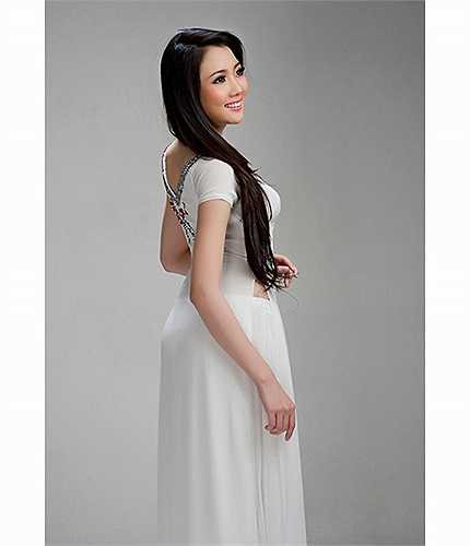  Hiện tại, cô và đạo diễn Ngô Quang Hải vừa sinh con đầu lòng. (Theo Khám phá).