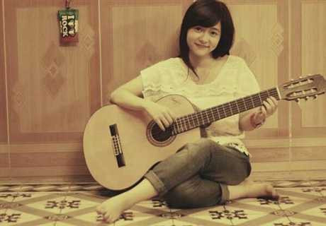 Nữ sinh Hàng Hải 'đốn' tim hàng triệu dân mạng