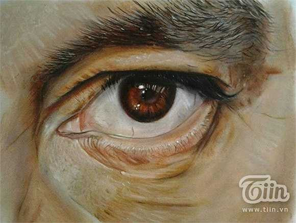 Lúc mới tập vẽ, ngày nào Phát cũng lên mạng xem tranh của những người trong nghề, của những bạn trẻ cùng trang lứa. Chưa hết, Phát còn thức đến 2, 3 giờ sáng lên Youtube xem clip vẽ để học hỏi. 