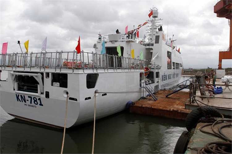 Phần đuôi tàu KN-781. 