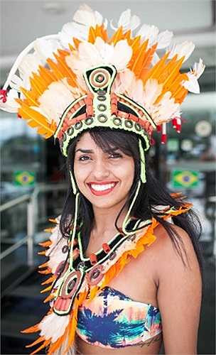 Jessyca Gomes, 21 tuổi, Nữ hoàng của vùng Puraquequara