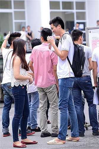 Bạn Phạm Hồng Ngọc gây ấn tượng với chiều cao khủng với 1,9 m dự thi ngành Diễn viên.