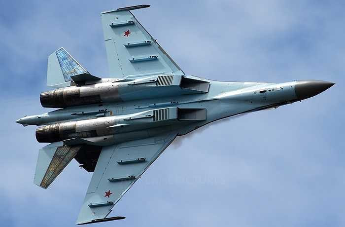 Phần bụng của chiến cơ Su-35