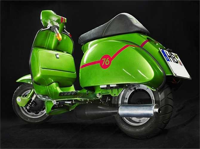 PX200 90th Racer với động cơ PX200 tùy chỉnh, xi-lanh Malossi 210 tùy chỉnh, trục khuỷu và ly hợp tự chế, chế hòa khí Keihin PWK 35, ống xả tự chế. Công suất 31,8 mã lực.