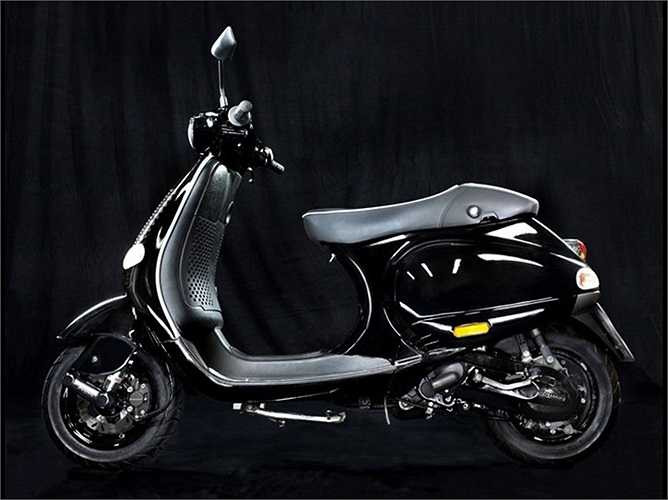 ET 180 H2O với động cơ SKR 125, xi-lanh PM Tuning 182 phân khối, trục khuỷu Malossi MHR, chế hòa khí Keihin PWK 28, ống xả Gilera Runner 180.