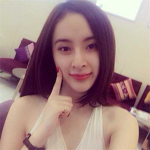 Angela Phương Trinh tự tin khoe mặt mộc.