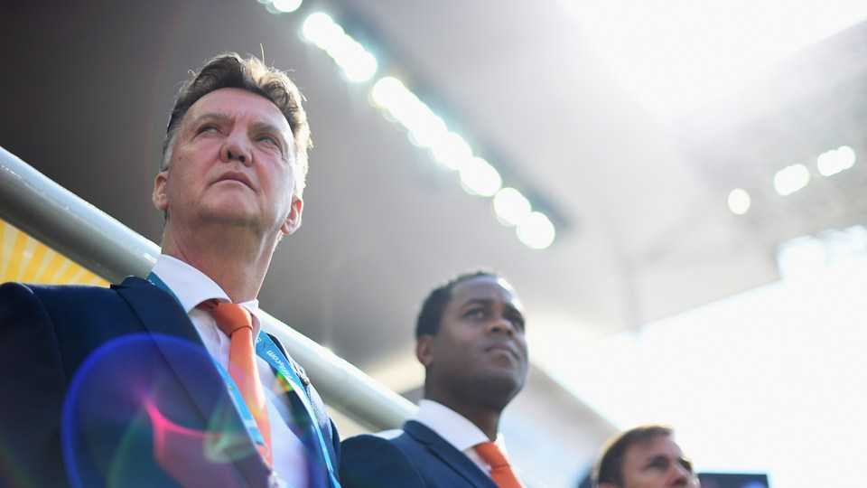 Van Gaal và các cộng sự biến Hà Lan thành đội bóng rất khó bị đánh bại