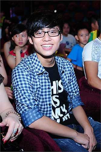 Hai anh em Sơn Tùng đều được thừa hưởng nét đẹp từ bố và mẹ