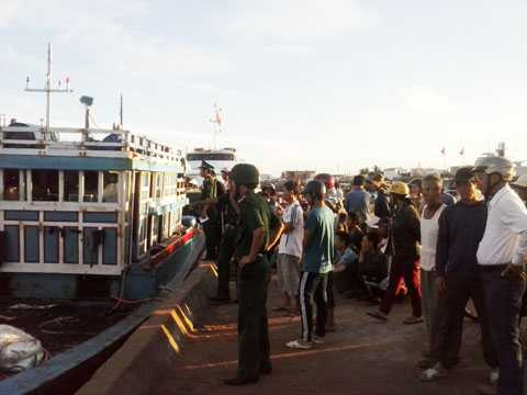 tàu cá, ngư dân, Việt Nam, Lý Sơn, bị tấn công, Trung Quốc, tàu quân sự, hung hăng