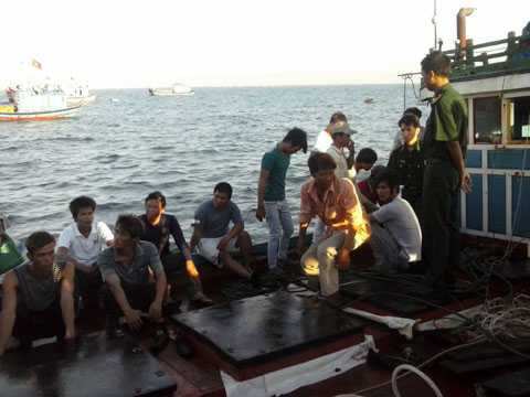 tàu cá, ngư dân, Việt Nam, Lý Sơn, bị tấn công, Trung Quốc, tàu quân sự, hung hăng