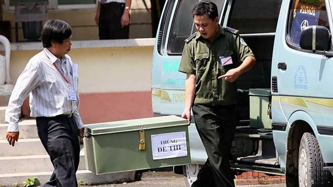 Chuyển đề thi đến các điểm thi.