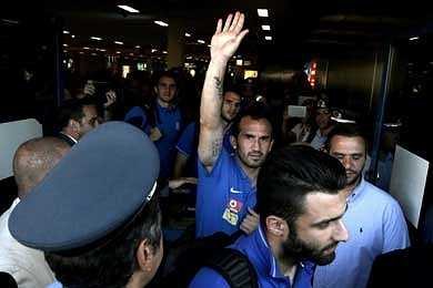 Đội tuyển Hy Lạp đã được cổ động viên chào đón như những người hùng khi trở về Athens vào ngày 1/7, sau khi lần đầu tiên trong lịch sử lọt vào vòng 1/8 World Cup 2014.