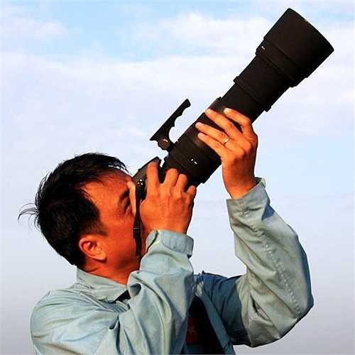 Anh thích chụp ảnh và chụp nhiều tới mức phải liên tục mua ổ cứng để lưu trữ hình ảnh về những hành trình