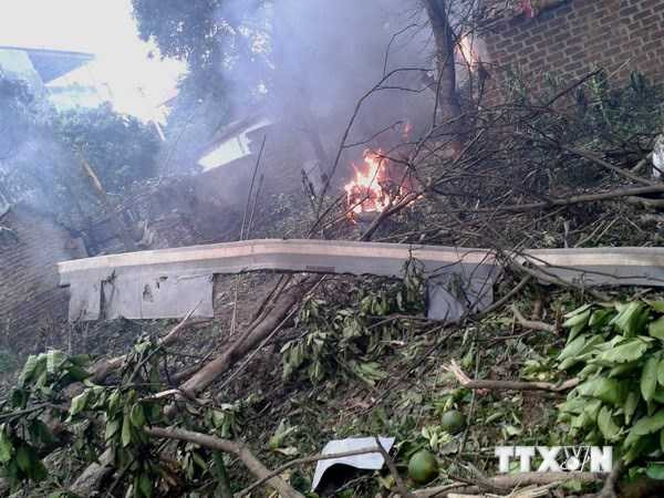 Hiện trường máy bay rơi. (Nguồn: TTXVN)