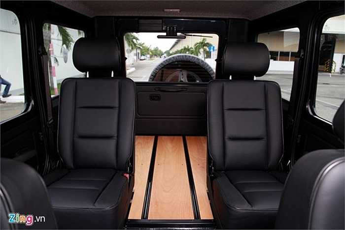 Hàng ghế thứ hai được thiết kế tách đôi độc đáo. 