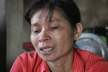 Cô bé nhặt ve chai mơ có bàn học chắc chắn