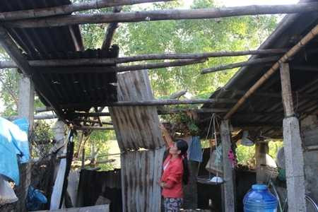 Cô bé nhặt ve chai mơ có bàn học chắc chắn