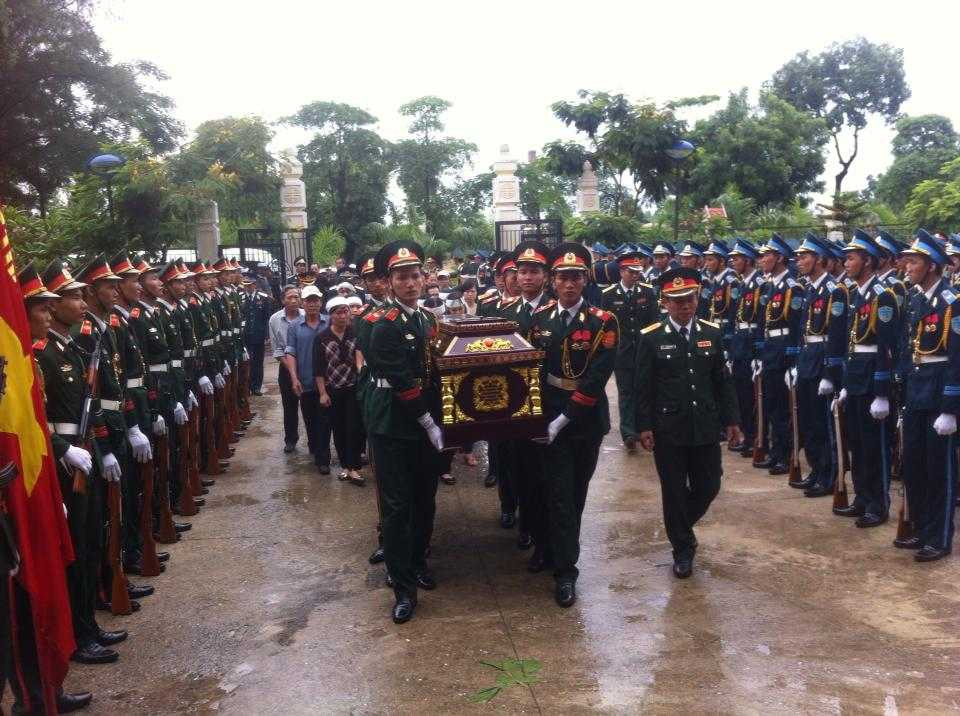 thi hài, chiến sĩ, rơi máy bay, trực thăng rơi, sân bay hòa lạc, thạch thất, lễ tang, lễ truy điệu