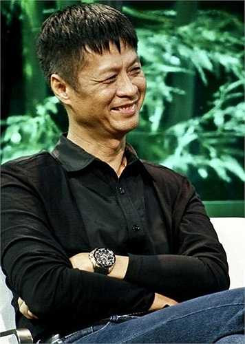 Lê Hoàng: Vốn là một nhà biên kịch kiêm đạo diễn theo đuổi dòng phim vì nghệ thuật, Lê Hoàng từng được đánh giá cao với các tác phẩm Lưỡi dao, Ai xuôi vạn lý, Chiếc chìa khóa vàng… Tuy nhiên, khi chuyển sang làm phim thị trường, Lê Hoàng cũng thu lượm được những thành công vang dội với hai tác phẩm điện ảnh Gái nhảy và Trai nhảy. Hai sản phẩm này không chỉ mang đến doanh thu khổng lồ cho Lê Hoàng và nhà sản xuất mà còn góp phần khẳng định tên tuổi của những diễn viên tham gia trong phim như Mỹ D