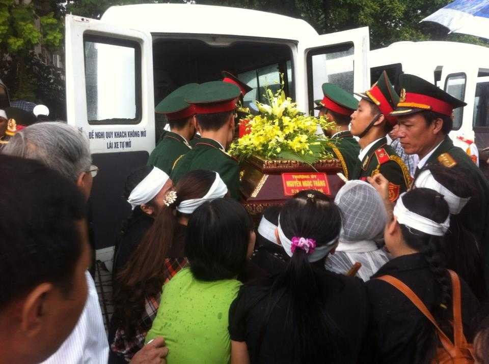 Trực tiếp Lễ viếng và truy điệu 18 chiến sĩ rơi máy bay ở Hòa Lạc