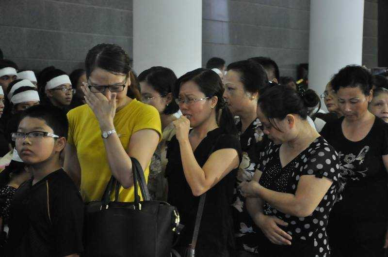 Trực tiếp Lễ viếng và truy điệu 18 chiến sĩ rơi máy bay ở Hòa Lạc