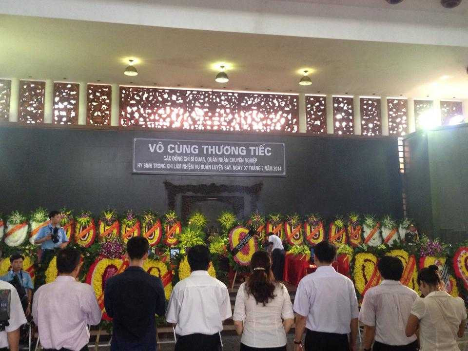 Trực tiếp Lễ viếng và truy điệu 18 chiến sĩ rơi máy bay ở Hòa Lạc