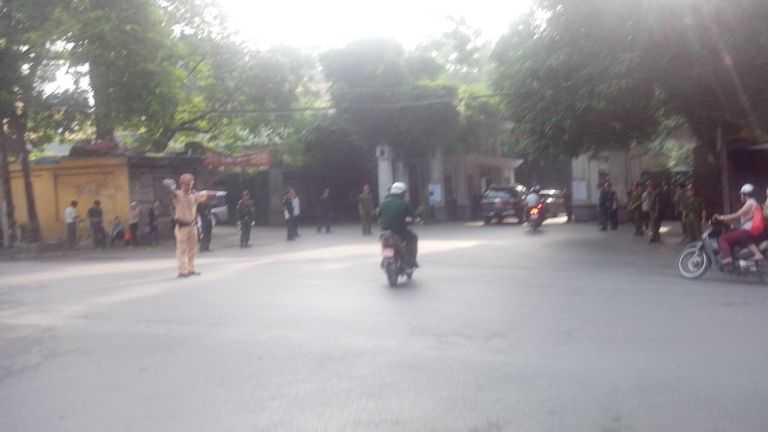 Trực tiếp Lễ viếng và truy điệu 18 chiến sĩ rơi máy bay ở Hòa Lạc