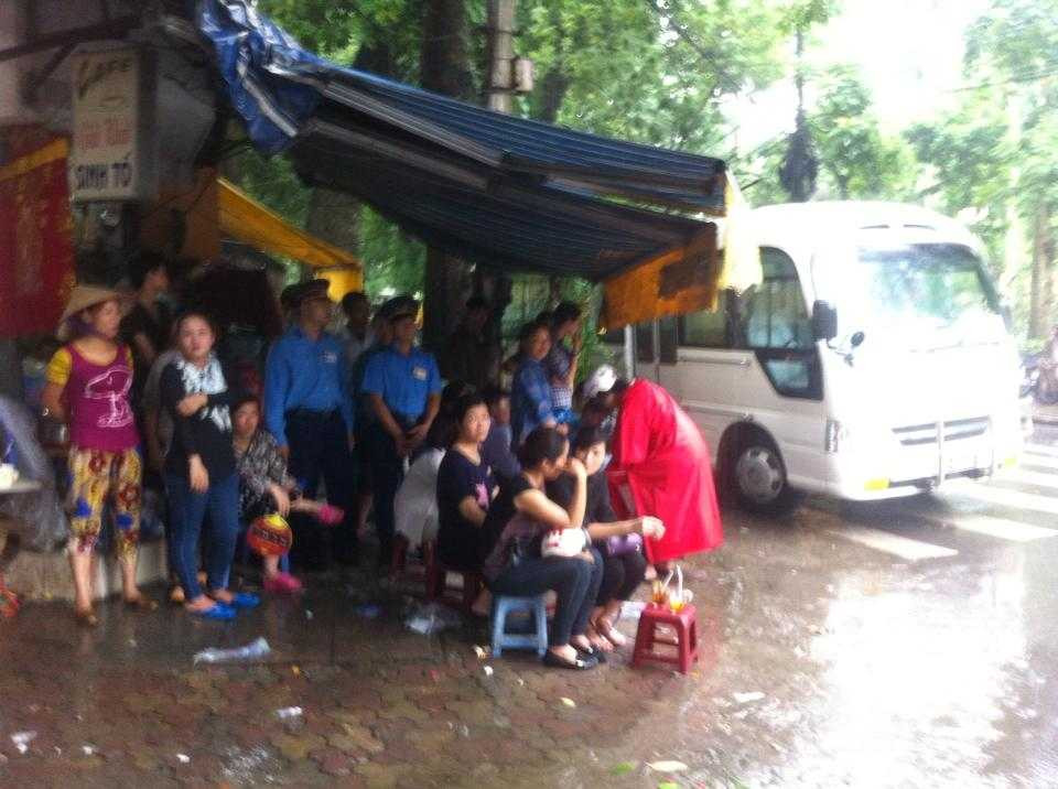 Trực tiếp Lễ viếng và truy điệu 18 chiến sĩ rơi máy bay ở Hòa Lạc